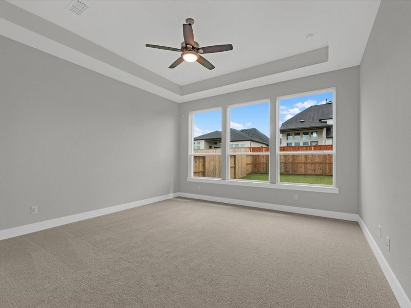 Spacious, unfurnished interior of a new home in Pecan Ridge, Fulshear (Image 19). Spacious, unfurnished interior of a new home in Pecan Ridge, Fulshear (Image 19).