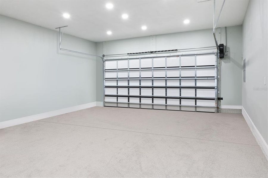 Spacious, unfurnished interior of a new home in , Micanopy (Image 17).