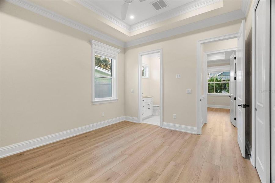 Spacious, unfurnished interior of a new home in , Safety Harbor (Image 47).