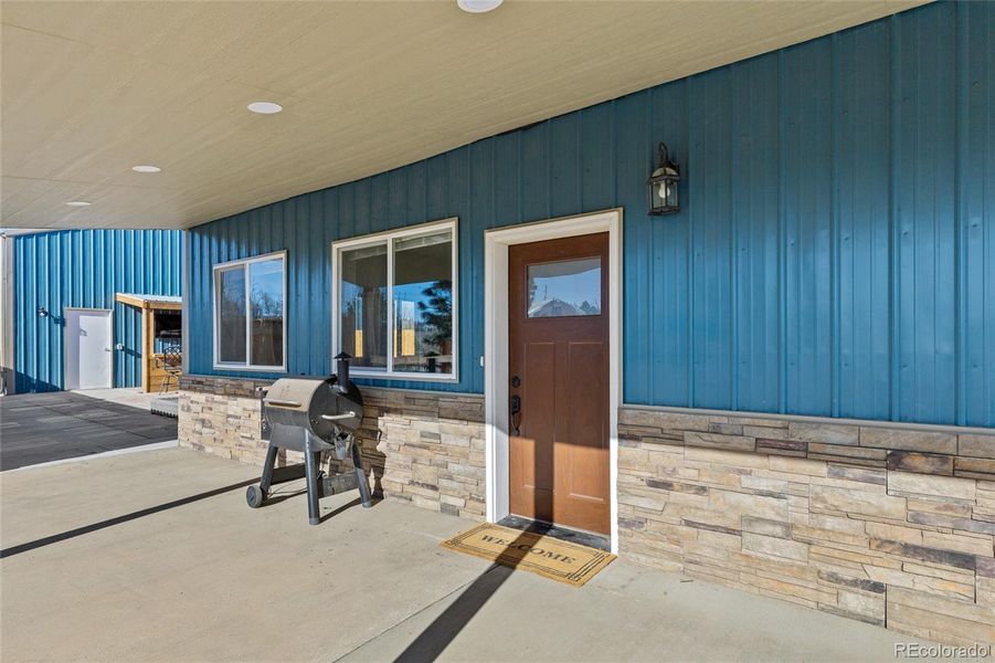 Exterior details and patio area of a home in , Simla (Image 20).
