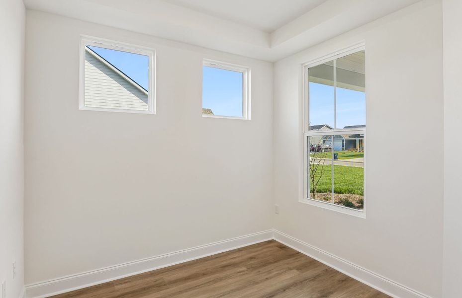 Spacious, unfurnished interior of a new home in Del Webb Southern Harmony, Murfreesboro (Image 18).