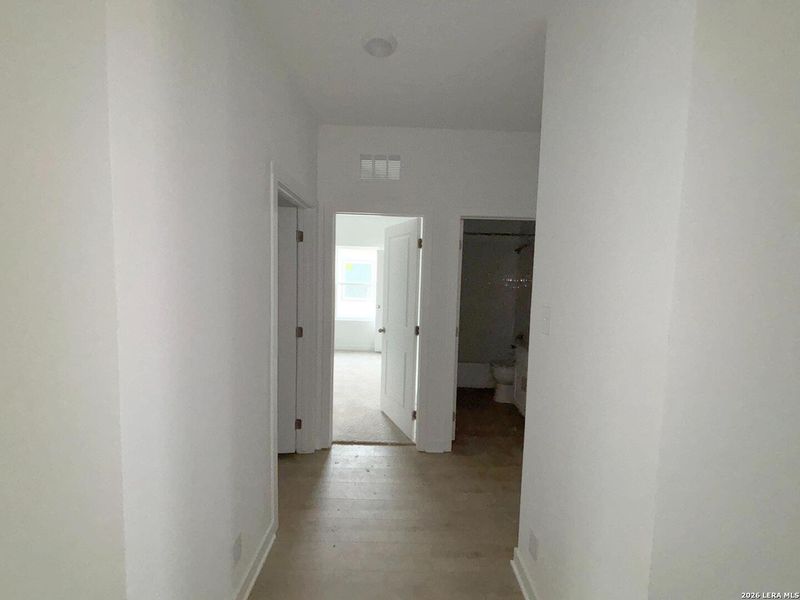 Spacious, unfurnished interior of a new home in Saddlebrook Ranch, Schertz (Image 28). Spacious, unfurnished interior of a new home in Saddlebrook Ranch, Schertz (Image 28).