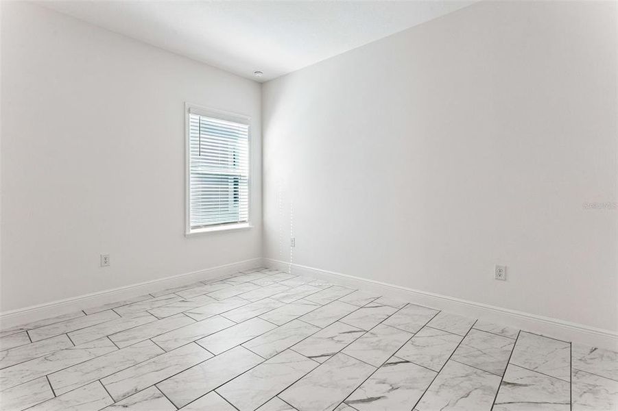 Spacious, unfurnished interior of a new home in Villa Pass, Mascotte (Image 27). Spacious, unfurnished interior of a new home in Villa Pass, Mascotte (Image 27).