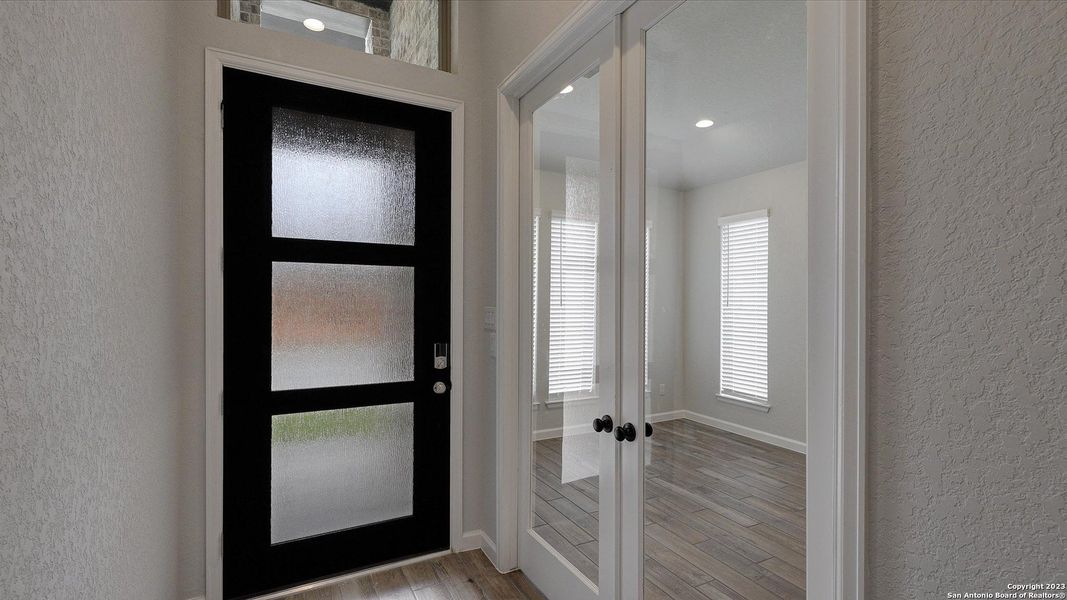 Image 25 of a home in Weston Oaks 55'. Image 25 of a home in Weston Oaks 55'.