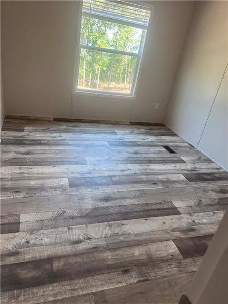 Image 6 of a home in .