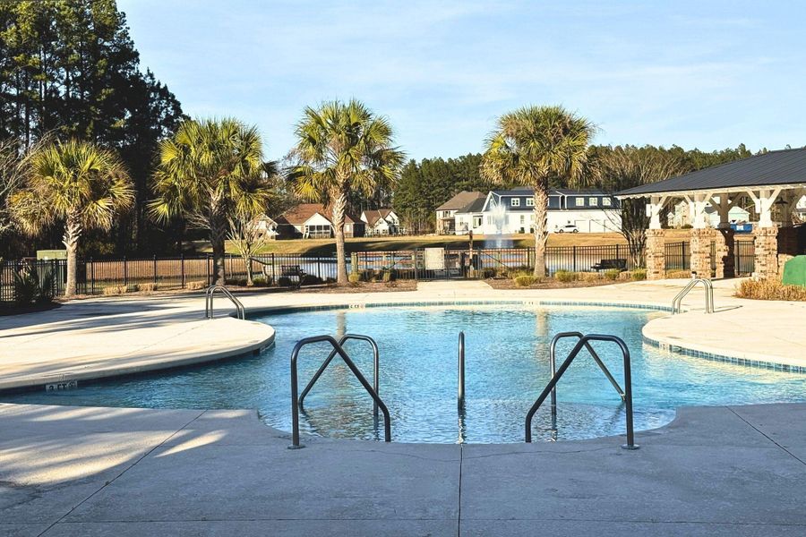 Community amenities in , Moncks Corner (Image 13).
