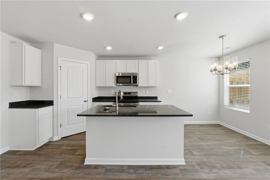 Furnished interior view inside a new home in Moss Creek, Hogansville (Image 5).