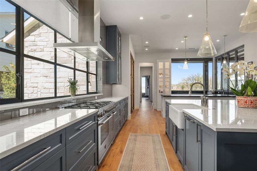 Furnished interior view inside a new home in , Malakoff (Image 11).