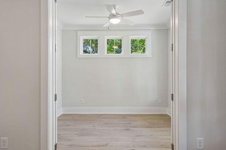 Spacious, unfurnished interior of a new home in Kings River Preserve, Hollywood (Image 36). Spacious, unfurnished interior of a new home in Kings River Preserve, Hollywood (Image 36).