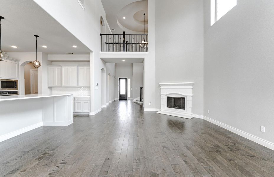 Spacious, unfurnished interior of a new home in Bridgeland 60′, Cypress (Image 40).