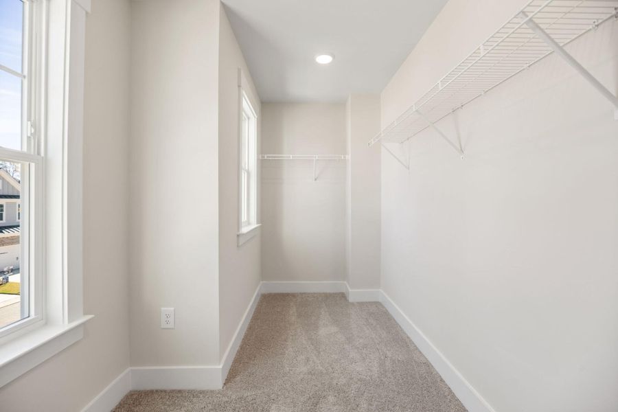 Spacious, unfurnished interior of a new home in Harbor Crossing, Greensboro (Image 35).