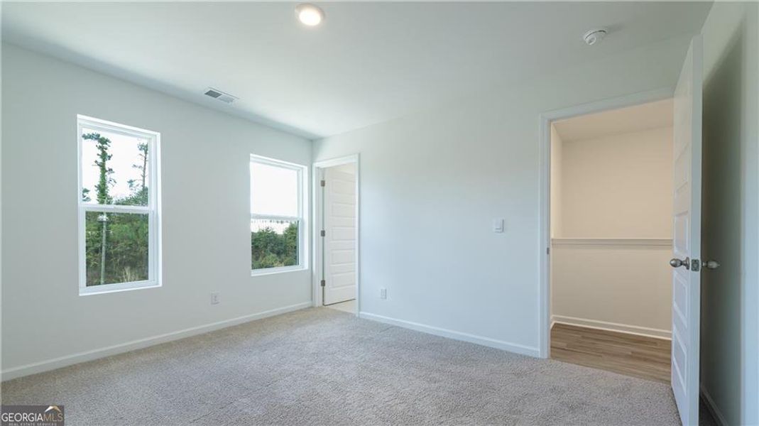 Spacious, unfurnished interior of a new home in Benteen Reserve, Atlanta (Image 22).