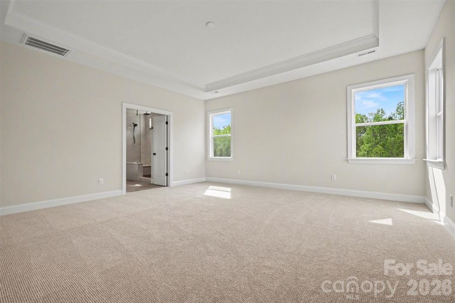 Spacious, unfurnished interior of a new home in Edmunds Farm, Clover (Image 30).