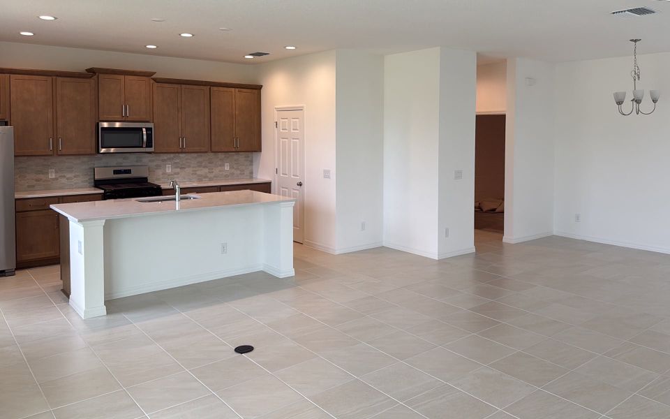 Image 18 of a home in Eagletail Landings.