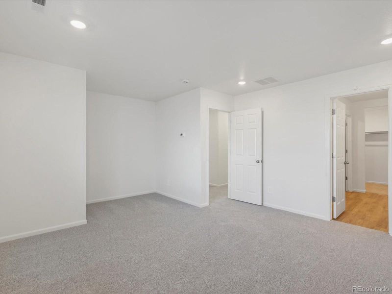 Spacious, unfurnished interior of a new home in Skyview at High Point, Aurora (Image 19). Spacious, unfurnished interior of a new home in Skyview at High Point, Aurora (Image 19).
