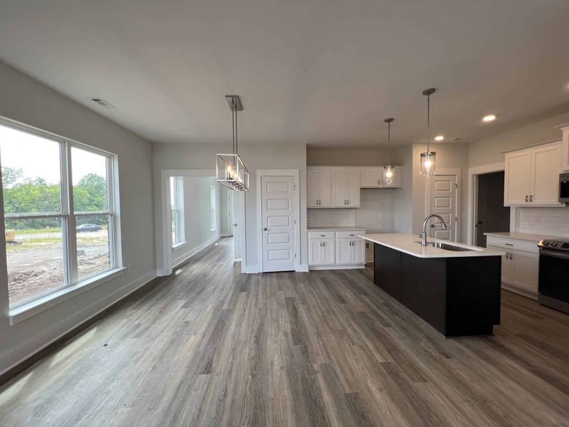 Spacious, unfurnished interior of a new home in Westfield Garden Homes, Gallatin (Image 6).