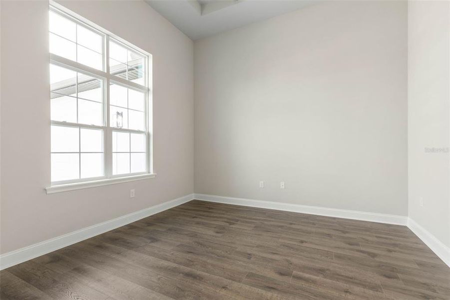Spacious, unfurnished interior of a new home in Palm Coast Plantation, Palm Coast (Image 23).