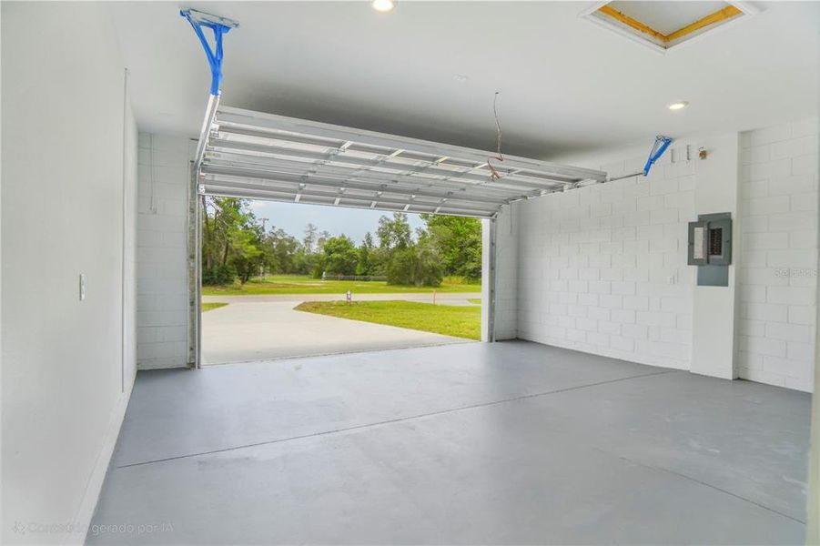 Spacious, unfurnished interior of a new home in , Ocala (Image 31).