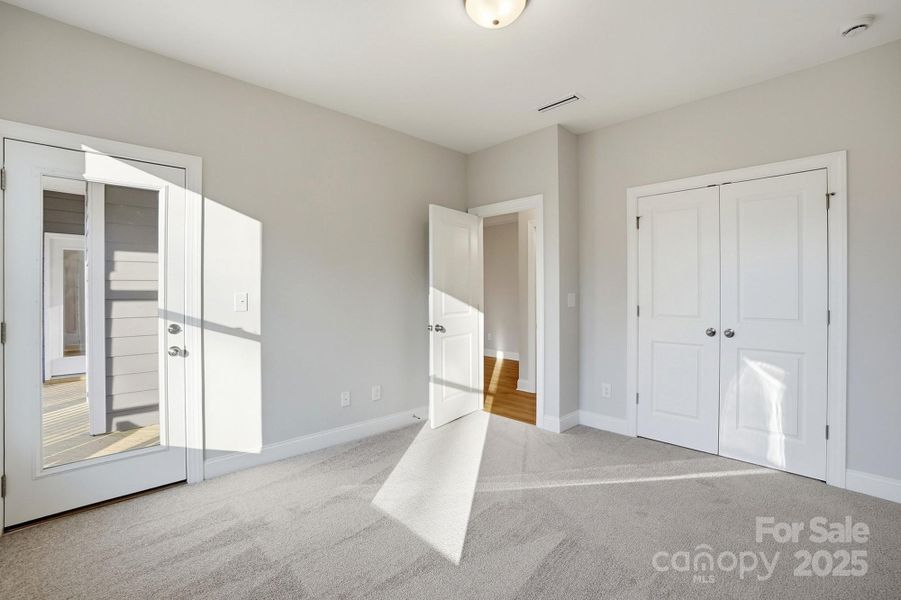 Spacious, unfurnished interior of a new home in Waterford Commons, Rock Hill (Image 45). Spacious, unfurnished interior of a new home in Waterford Commons, Rock Hill (Image 45).