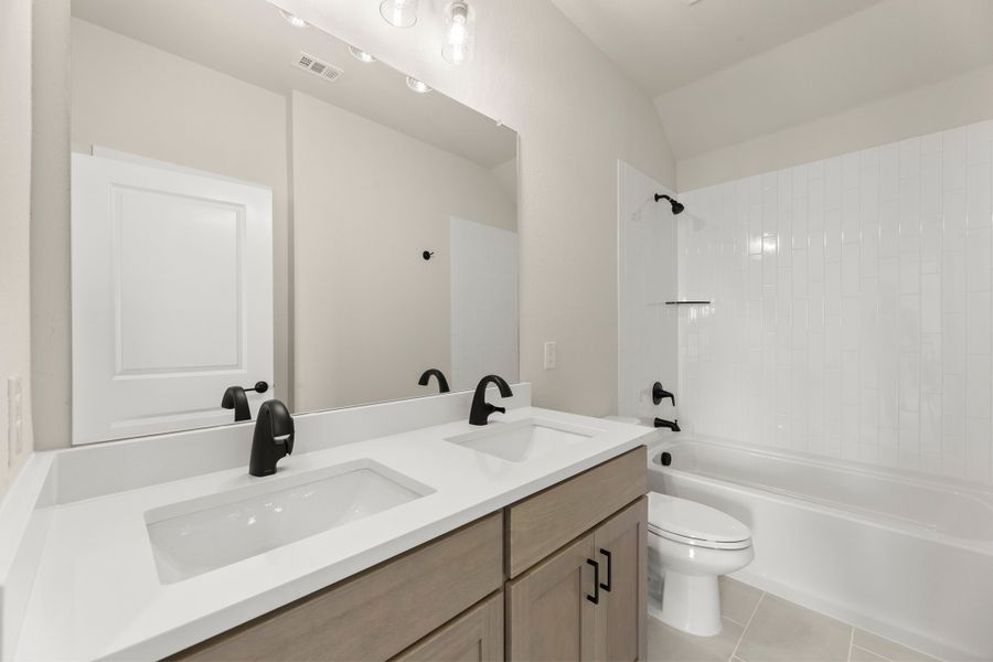 Furnished interior view inside a new home in Ten Mile Creek, Celina (Image 17).
