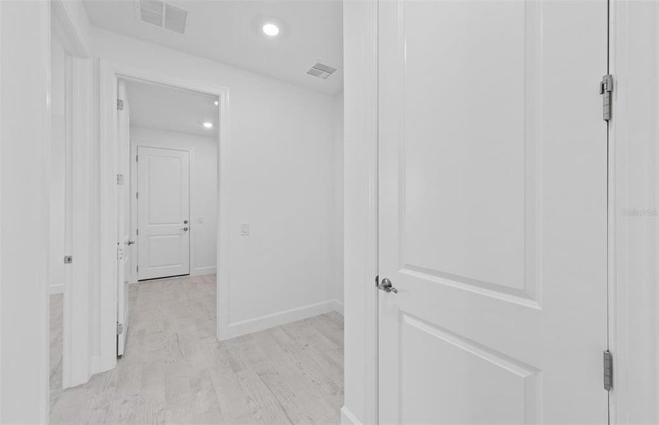 Spacious, unfurnished interior of a new home in Reagan Landing, Bradenton (Image 39). Spacious, unfurnished interior of a new home in Reagan Landing, Bradenton (Image 39).
