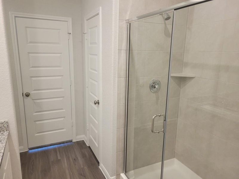 Image 28 of a home in River's Edge.