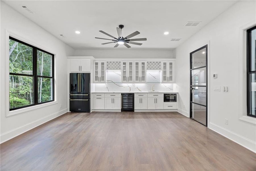 Image 89 of a home in .