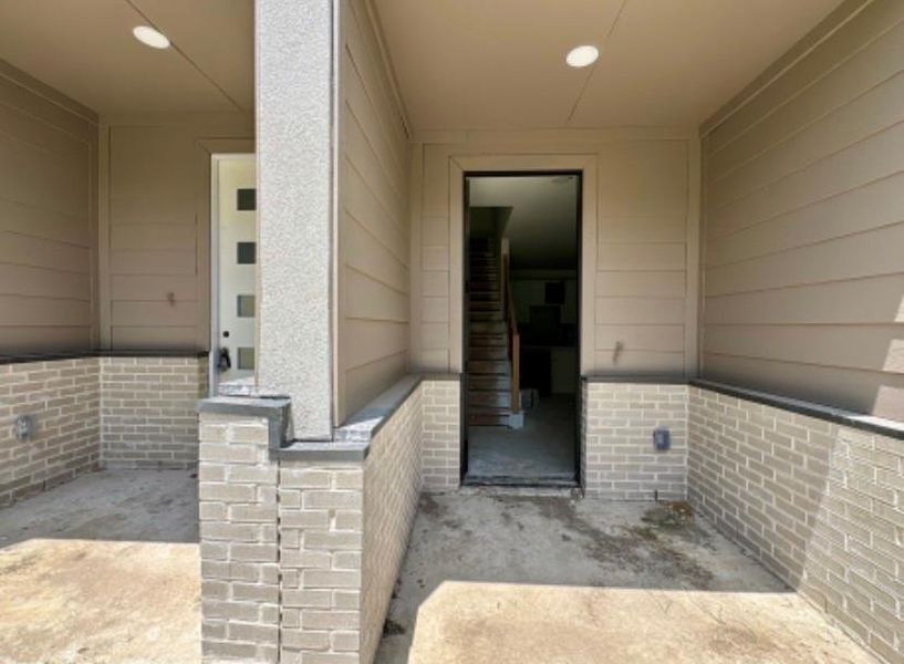 Doorway to property Doorway to property