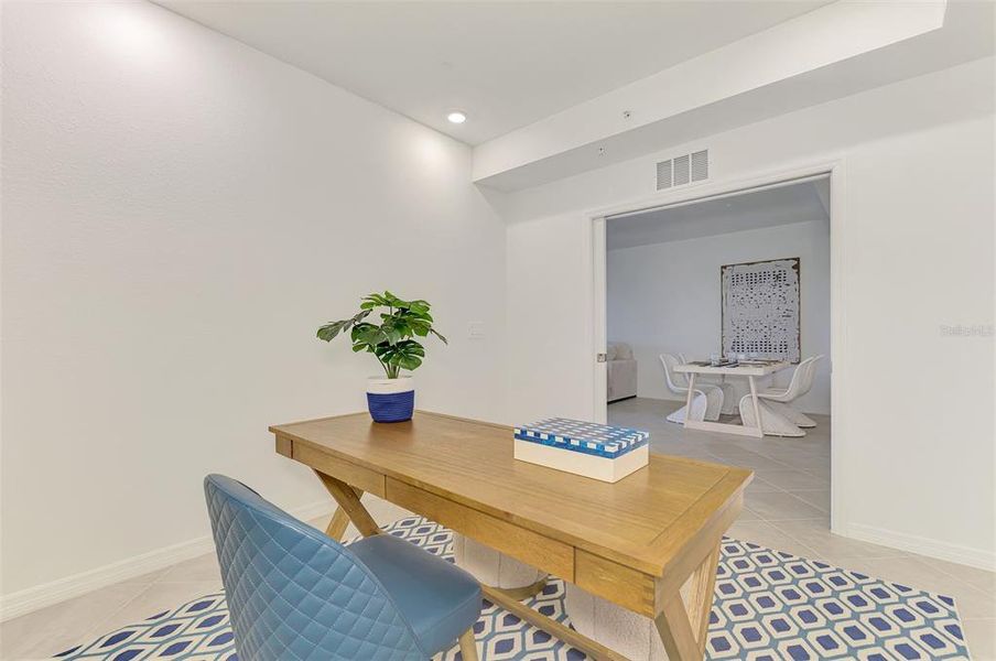 Furnished interior view inside a new home in Wellen Park Golf & Country Club, Venice (Image 30).