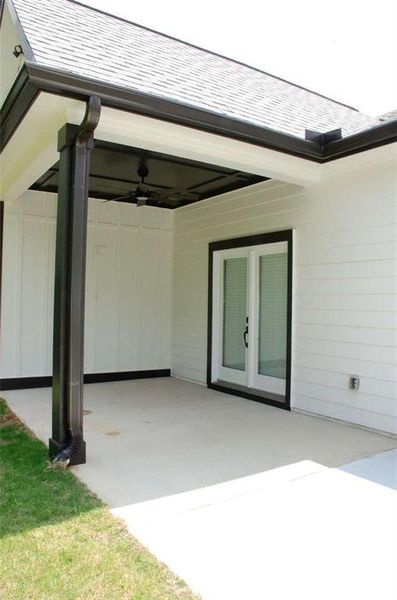 Exterior details and patio area of a home in , Mansfield (Image 21).
