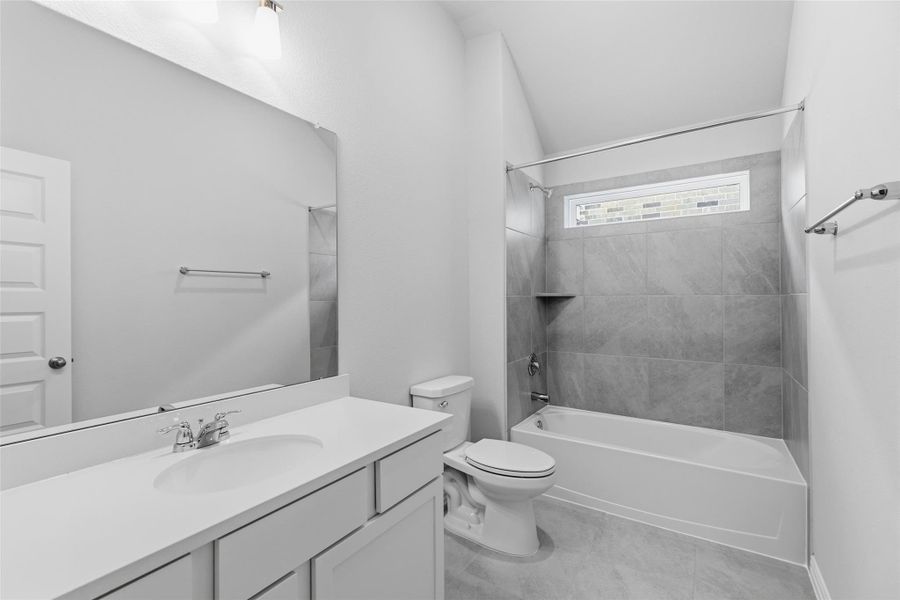 Furnished interior view inside a new home in Brookewater, Rosenberg (Image 8).