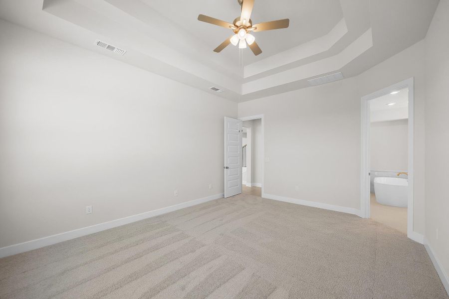 Spacious, unfurnished interior of a new home in Lariat, Liberty Hill (Image 23).