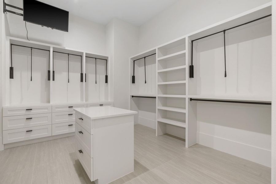 Furnished interior view inside a new home in , Tomball (Image 13).