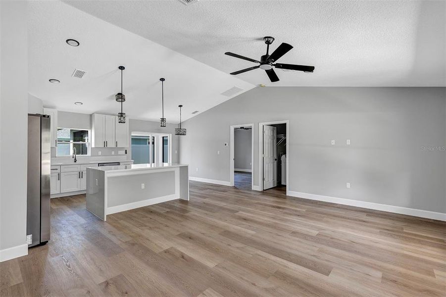 Spacious, unfurnished interior of a new home in , Dunnellon (Image 14). Spacious, unfurnished interior of a new home in , Dunnellon (Image 14).
