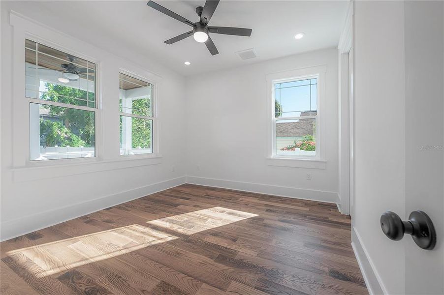 Spacious, unfurnished interior of a new home in , Tampa (Image 39). Spacious, unfurnished interior of a new home in , Tampa (Image 39).