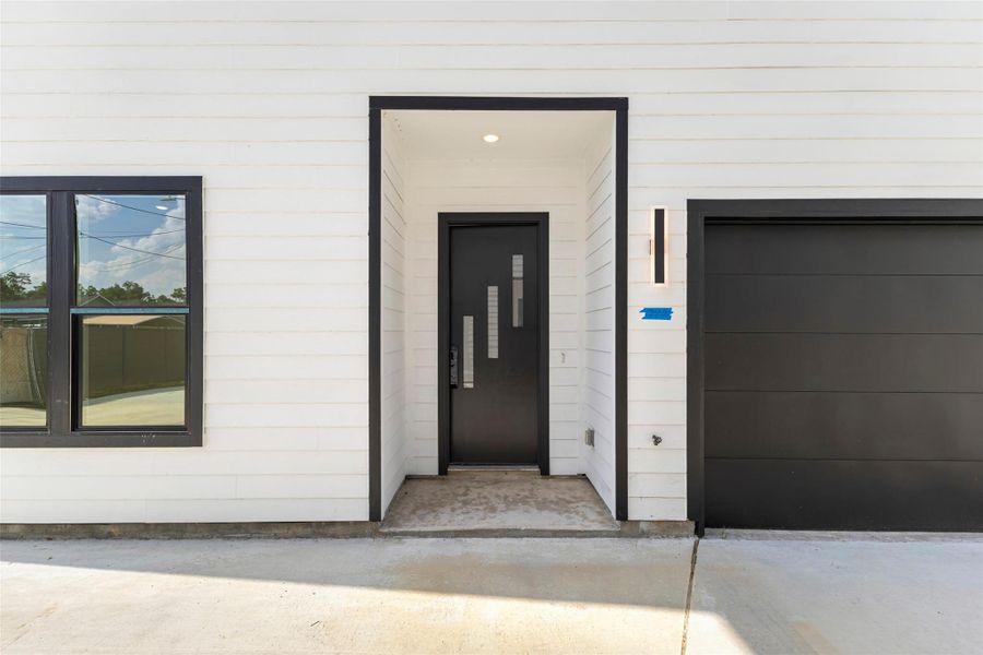 Exterior details and patio area of a home in , Houston (Image 3).