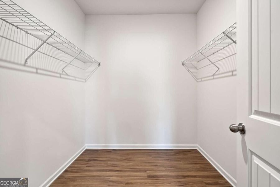 Spacious, unfurnished interior of a new home in Cobblestone Crossing Commons, Byron (Image 19).