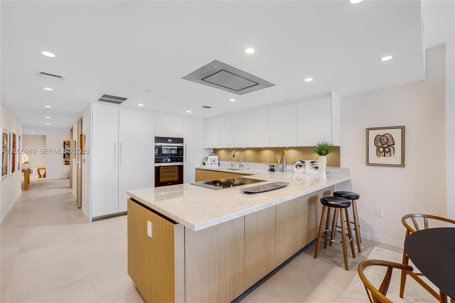 Furnished interior view inside a new home in Onda, Bay Harbor Islands (Image 33).