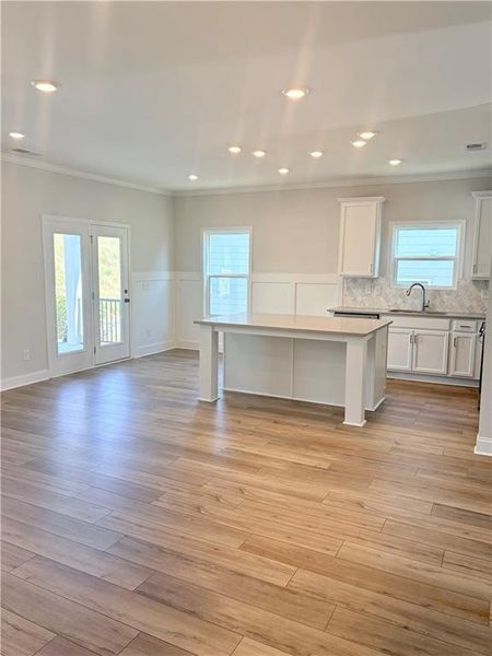 Spacious, unfurnished interior of a new home in Heritage Pointe at The Georgian, Villa Rica (Image 9).