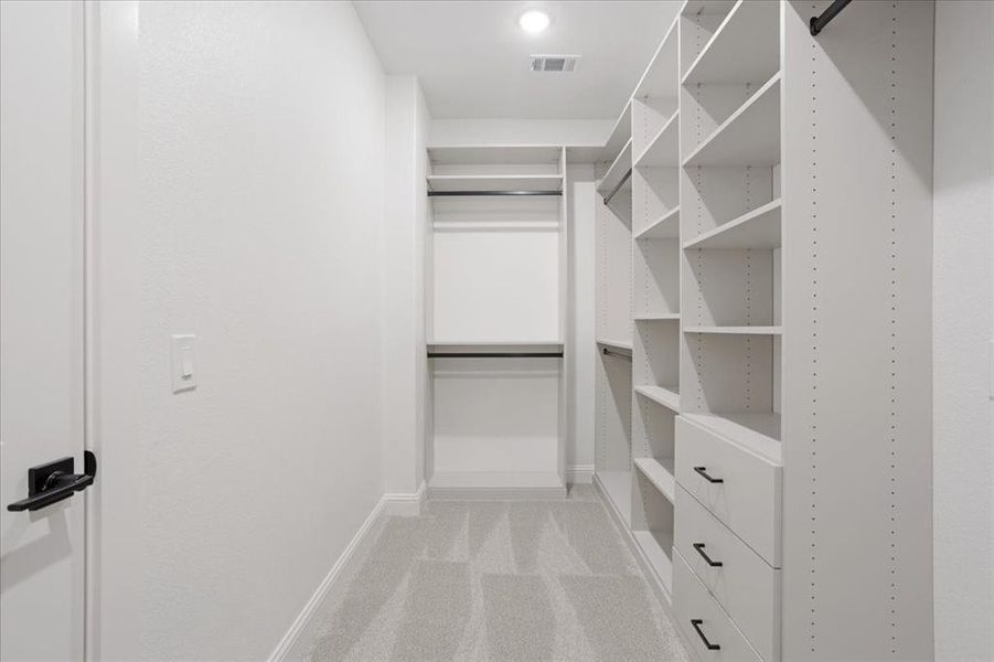 Spacious, unfurnished interior of a new home in , Sherman (Image 27). Spacious, unfurnished interior of a new home in , Sherman (Image 27).