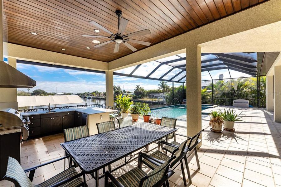 Exterior details and patio area of a home in , Port Charlotte (Image 28).