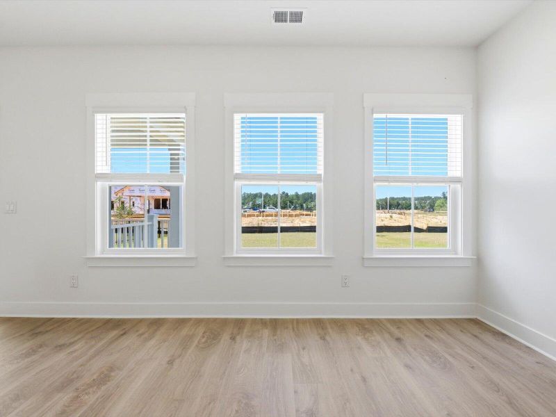 Spacious, unfurnished interior of a new home in , Summerville (Image 28).