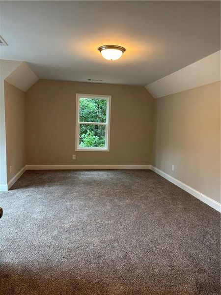 Spacious, unfurnished interior of a new home in , Jackson (Image 8).