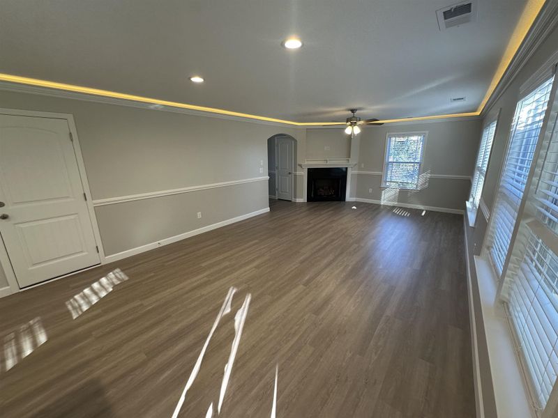 Spacious, unfurnished interior of a new home in Beason Pointe, Chesnee (Image 11).