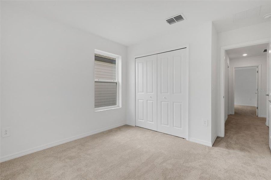 Spacious, unfurnished interior of a new home in Southpointe, Palmetto (Image 33).