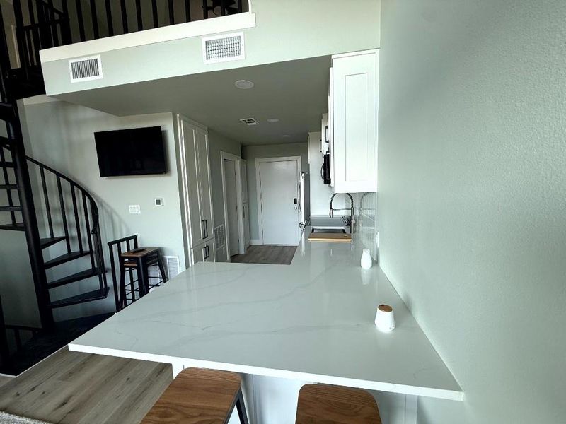 Image 28 of a home in .