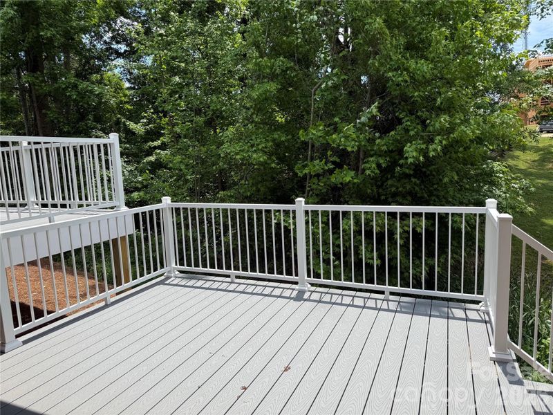 Lots of room to enjoy your morning coffee or entertain friends!