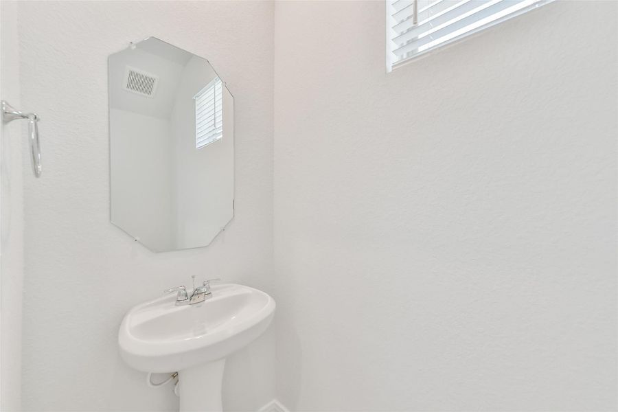 Image 37 of a home in Anderson Lakes.