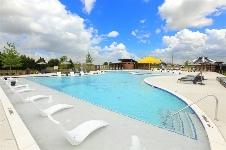 Relaxing Pool