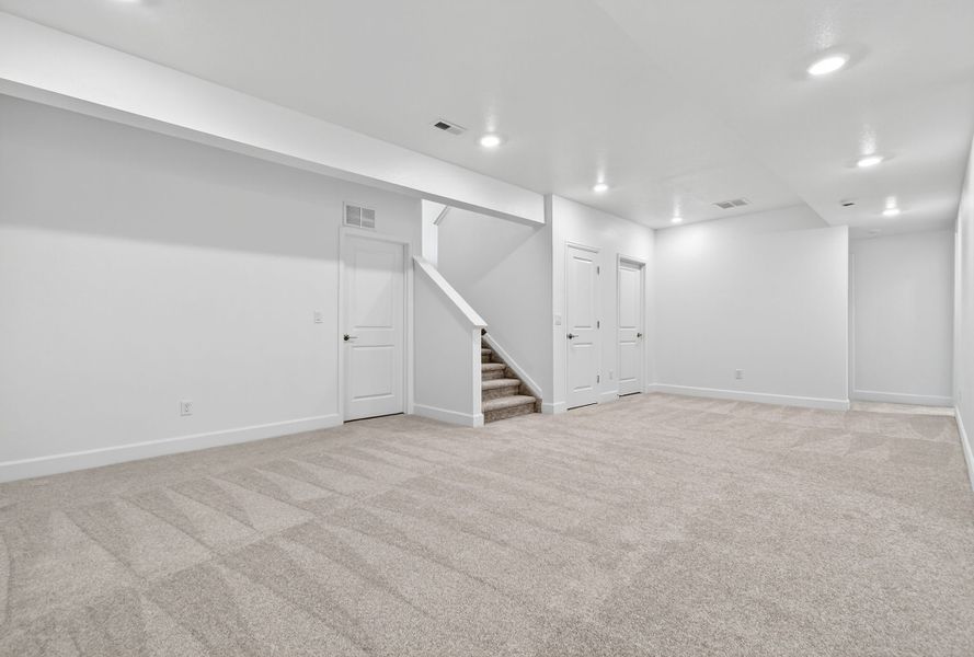 Spacious, unfurnished interior of a new home in Trailstone, Arvada (Image 24). Spacious, unfurnished interior of a new home in Trailstone, Arvada (Image 24).